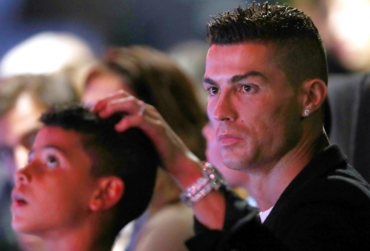 Rời MU, Ronaldo chính thức gửi gắm 'cậu cả' tại bến đỗ hùng mạnh
