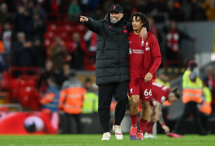 Thắng dễ Wolves, HLV Klopp vội gửi chiến thư tới MU-Ten Hag