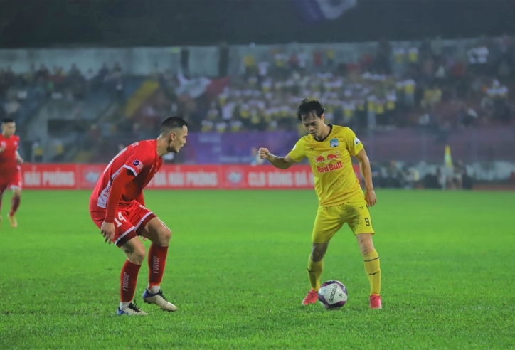 Kiatisak giúp HLV Park Hang Seo có 'gươm báu'?