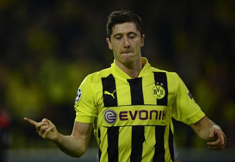 Lewandowski sẽ tiết lộ bến đỗ mới ngay đầu năm 2014