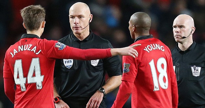 Man Utd xứng đáng được nhận 1 quả 11m