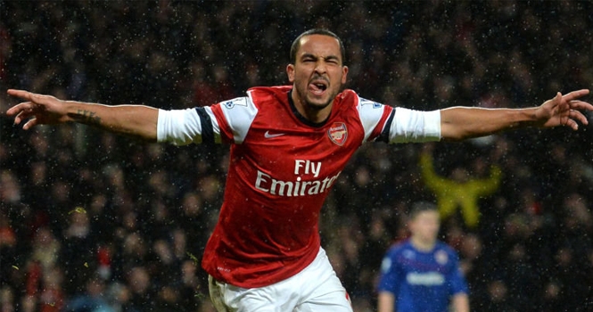 Walcott sẵn sàng cạnh tranh khi Arsenal có tiền đạo mới