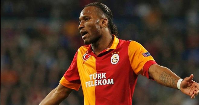 Santos ‘đầu hàng’ vì Drogba đòi lương khủng