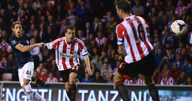 Sunderland vs Man Utd: Niềm hy vọng cuối cùng, 2h45 ngày 8/1
