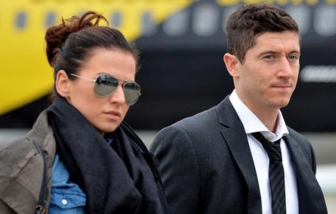 Lo sợ fan cuồng, Lewandowski thuê đội vệ sĩ riêng