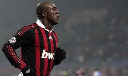 Clarence Seedorf giải nghệ, đảm nhiệm 'ghế nóng' AC Milan