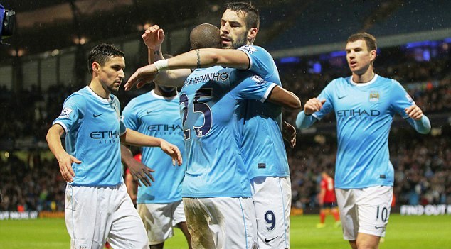 Vùi dập Blackburn 5-0, Man City vào vòng 4 Cúp FA