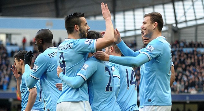 Đại thắng Cardiff City, Man City tiếp tục bám sát Arsenal
