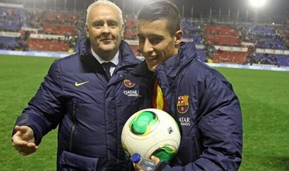 Lập hat-trick, Tello khen ngợi Messi hết lời