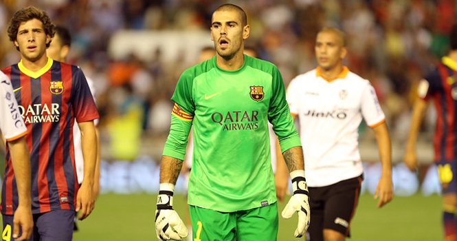Rosell từ chức, Valdes bất ngờ tính nước ở lại Barca