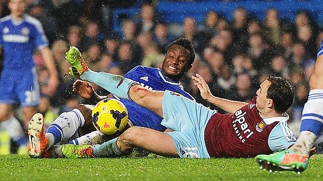 West Ham cầm chân Chelsea ngay tại Stamford Bridge