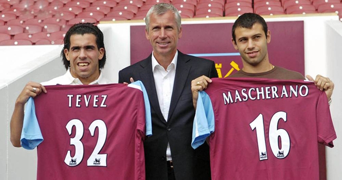 10 ‘chuyến tàu vét’ lạ lùng nhất thị trường chuyển nhượng (Kì 2)