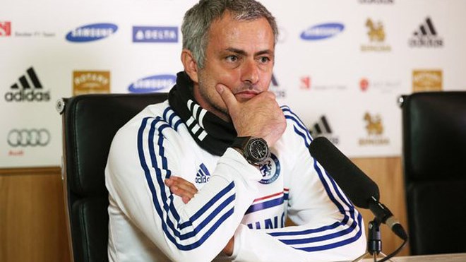 Mourinho cầu mong UEFA trừng phạt Man City