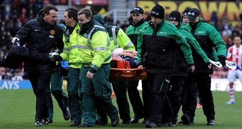 MU 'đen toàn tập' trong trận thua Stoke City