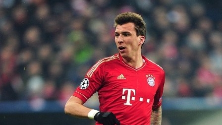 HLV Mourinho đưa Mario Mandzukic vào tầm ngắm