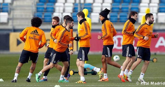 Ronaldo và Casillas phô diễn kỹ thuật cá nhân