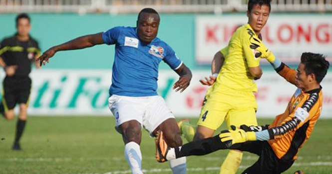 HAGL 3-1 SLNA: Show diễn của Timothy