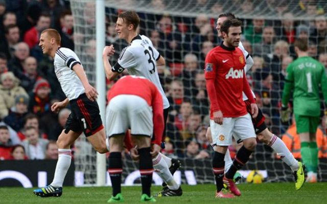 Video bàn thắng: MU 2-2 Fulham (Vòng 25 - Premier League 2013/14)