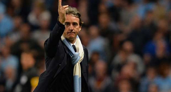 HLV Mancini: Man City có những kẻ Judas
