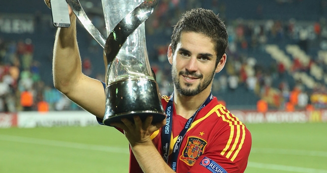 David Moyes tính làm mới hàng tiền vệ bằng Isco