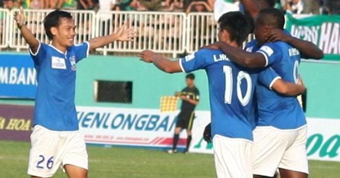 Quảng Nam và HA.GL tạo cơn mưa bàn thắng trên sân Tam Kỳ