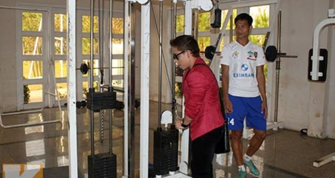 Phạm Văn Mách chê phòng tập thể lực U19 VN