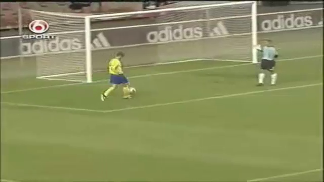 Video: Tinh thần fair play 'đi vào SGK' của các cầu thủ Ajax Amsterdam