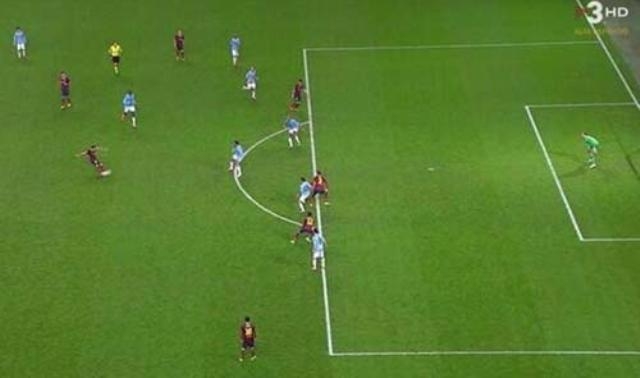 Video bóng đá: Những quyết định gây tranh cãi của trọng tài trận Man City - Barca