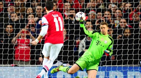 Wenger đã sai khi chọn Ozil đá penalty?