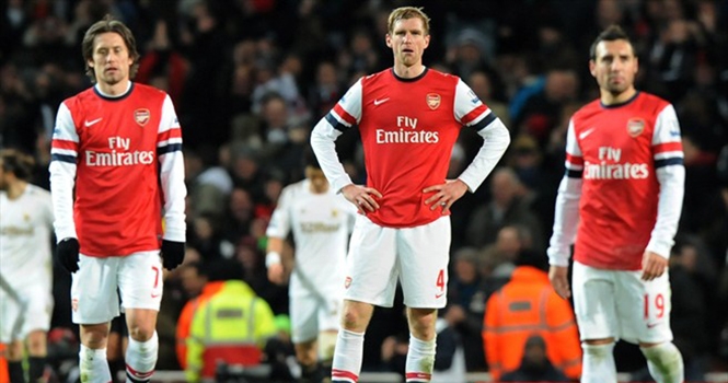 Arsenal giữ chân bộ 3 Cazorla, Mertesacker và Rosicky thành công