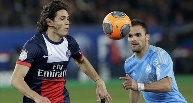 Cavani mang tin buồn đến cho Chelsea và MU