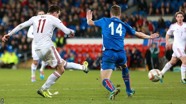Gareth Bale lại lập siêu phẩm 'kinh điển'