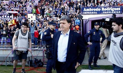 Martino: 'Barca phải thắng Real trong trận El Clasico'