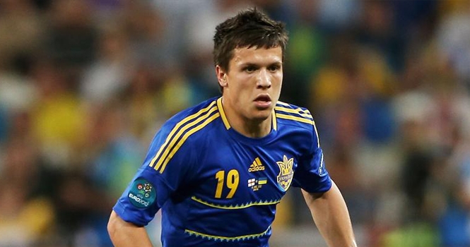 PSG tranh giành Konoplyanka với Liverpool