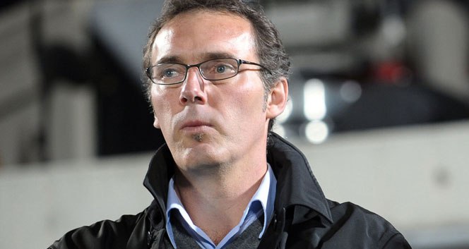 Laurent Blanc không muốn dính vào 'trò chơi tâm lý' của Mourinho