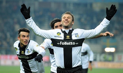 Cassano chấn thương, lỡ hẹn đội bóng cũ