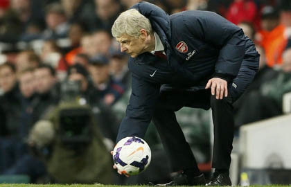 Arsene Wenger: 'Barca bị phạt là đúng nhưng FIFA cần thay đổi'