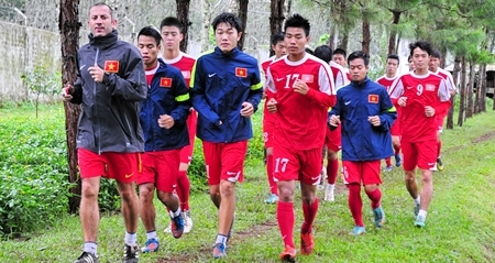 HLV Guillaume Graechen giúp U19 Việt Nam gỡ bỏ tâm lý
