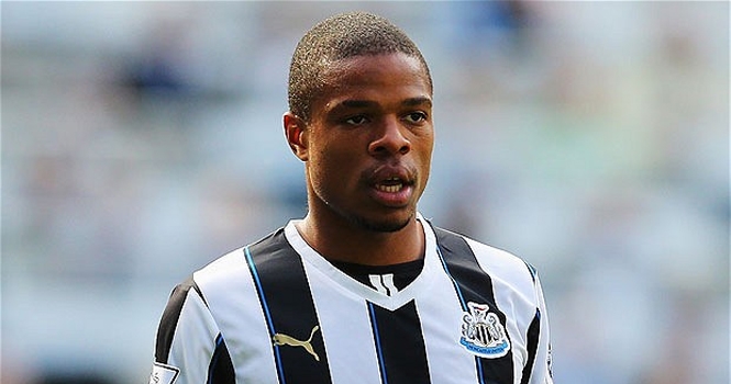 Loic Remy mời chào Arsenal và Tottenham