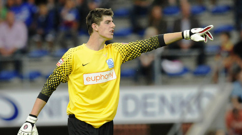 Chủ tịch Atletico Madrid hứa chỉ dùng Thibaut Courtois nếu Chelsea cho phép