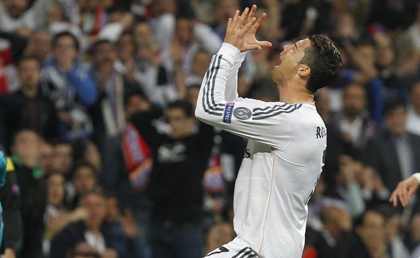 Cristiano Ronaldo giải thích ra sao sau pha bỏ lỡ ghi bàn mười mươi?