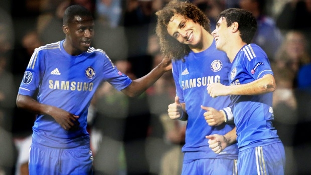 'Big Phil' mong Chelsea bị loại khỏi Champions League