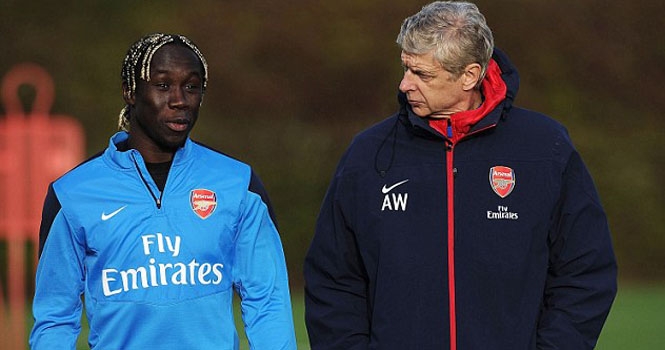 HLV Arsene Wenger bất lực trong việc giữ chân Sagna