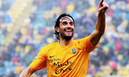 Luca Toni có thể giành Capocannoniere: Phi thường