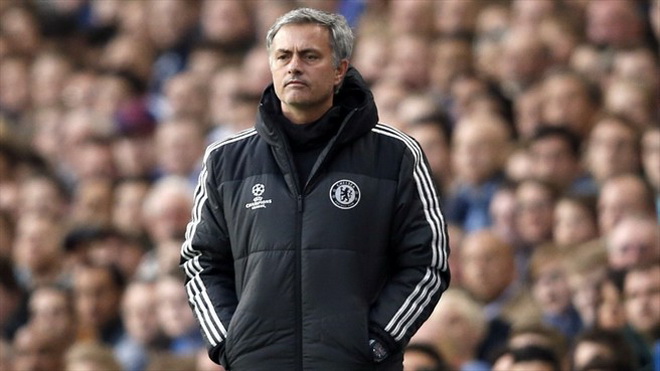 CHÙM ẢNH Chelsea - Atletico: Mourinho 'chết đứng' ngoài đường biên. John Terry sụp đổ