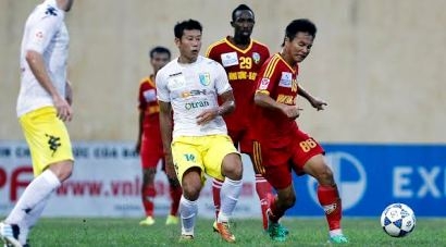 Thắng đậm HV.An Giang, Hà Nội T&T bám đuổi tốp đầu