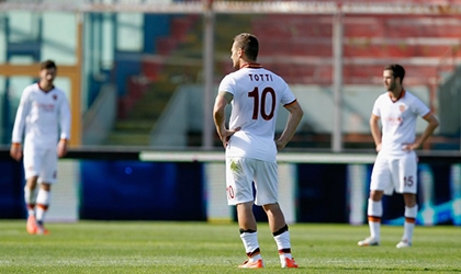 Roma tự dâng Scudetto cho Juve