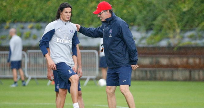 Laurent Blanc mang tin buồn đến cho Man Utd và Chelsea