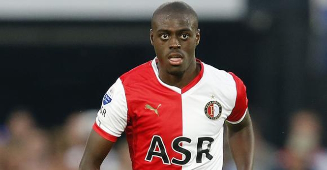 Thêm một trung vệ lọt vào tầm ngắm của Man Utd