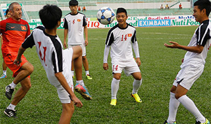 U19 Việt Nam: Học viện của bầu Đức xong một nửa nhiệm vụ